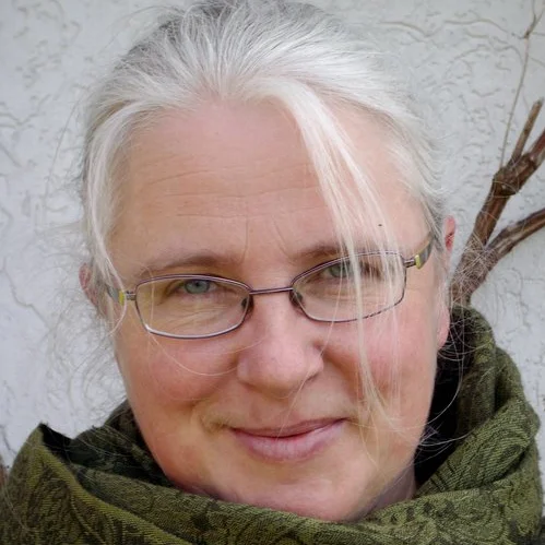 Portraitfoto von Frau Martina Luetkehoelter