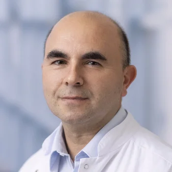Boyan Ivanov Portraitfoto von Herrn Dr. Boyan Ivanov